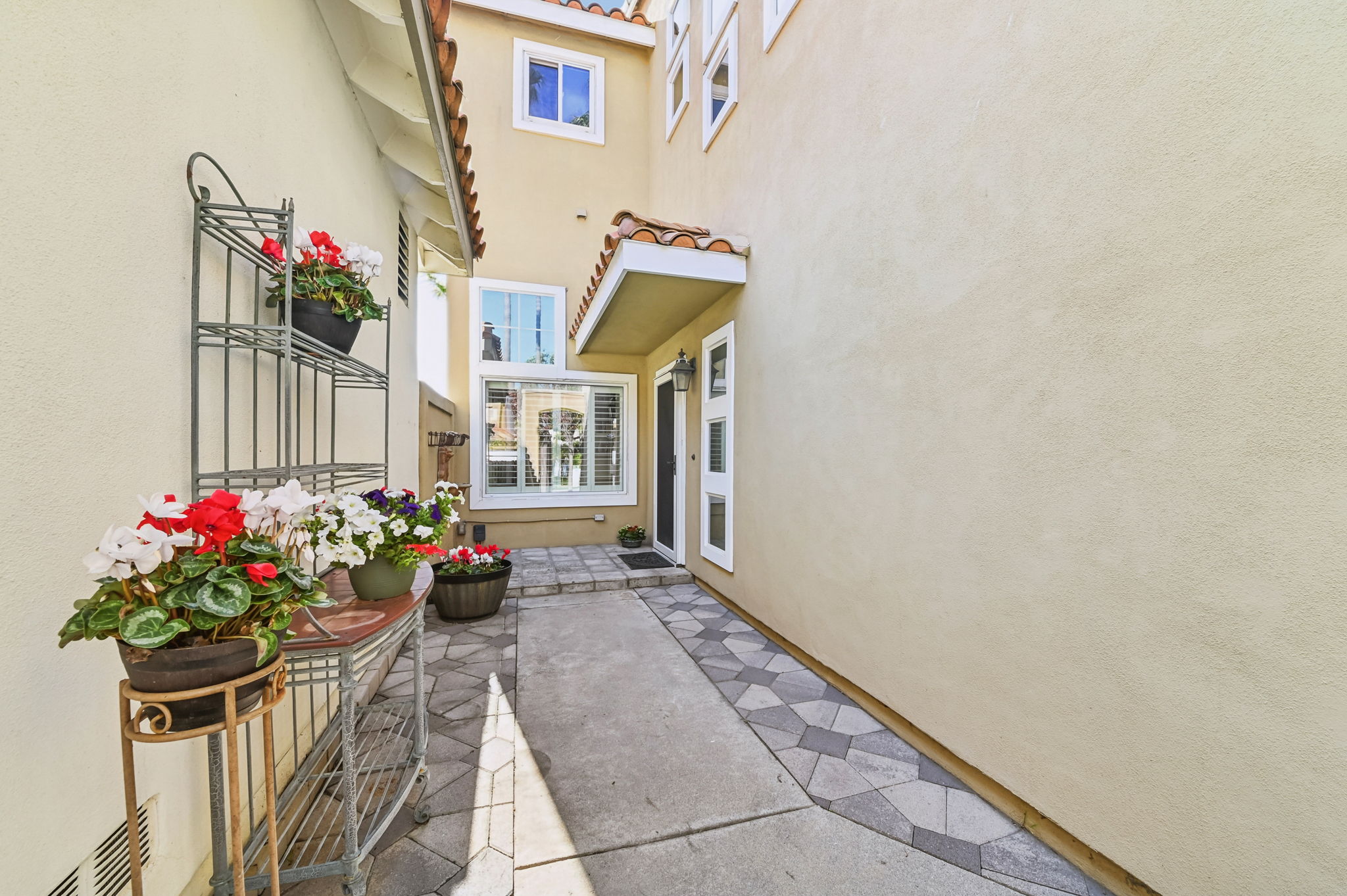 5812 Spinnaker Bay Dr-L0611-050