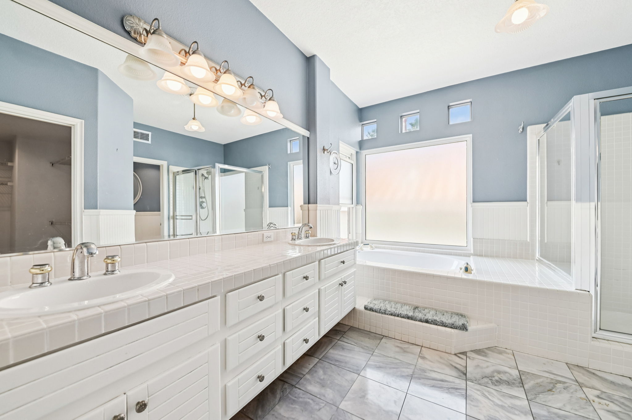 5812 Spinnaker Bay Dr-L0611-039