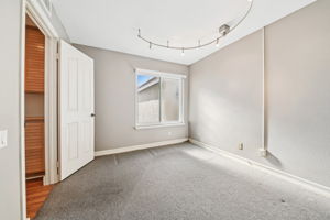 5812 Spinnaker Bay Dr-L0611-034