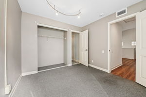 5812 Spinnaker Bay Dr-L0611-036