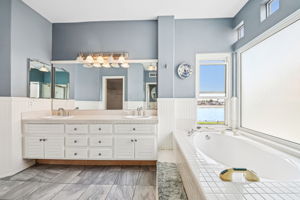 5812 Spinnaker Bay Dr-L0611-040