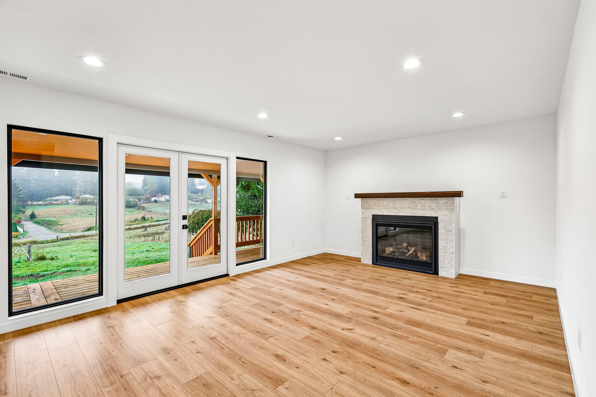 83rd Ave SE-S1610-008.jpg
