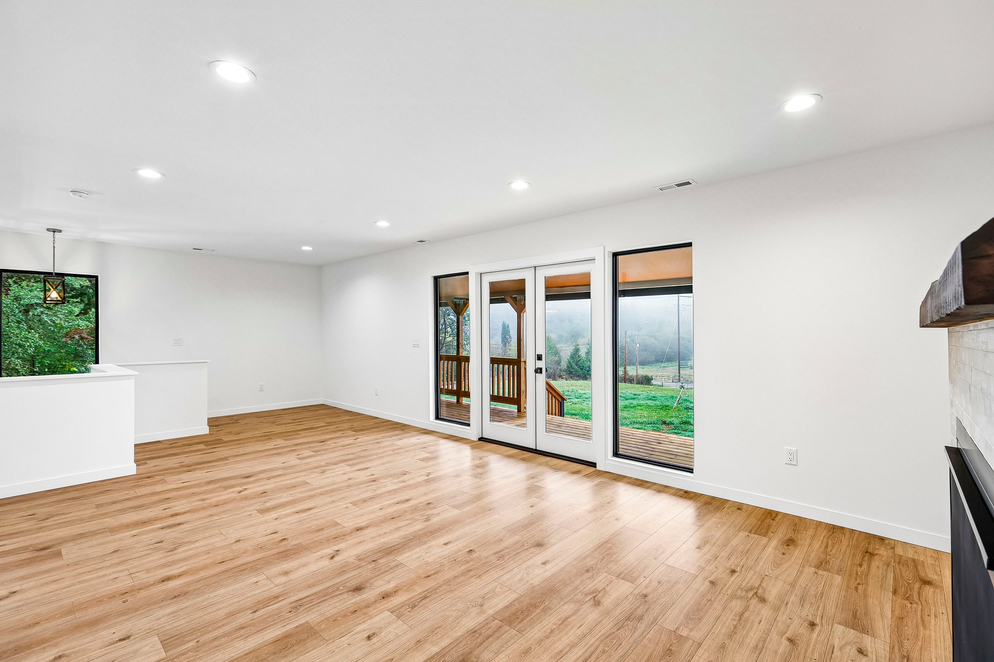 83rd Ave SE-S1610-012.jpg