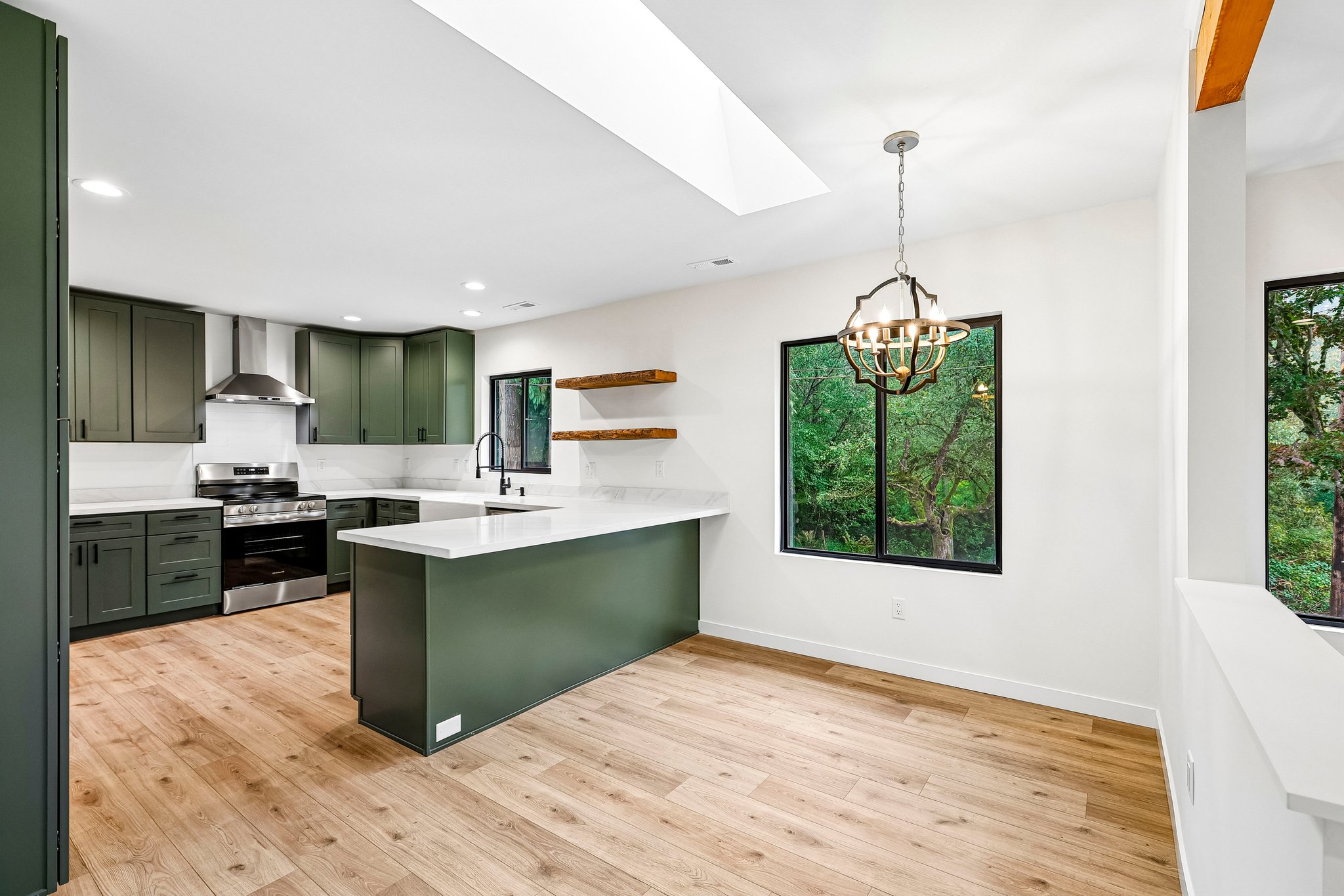 83rd Ave SE-S1610-019.jpg