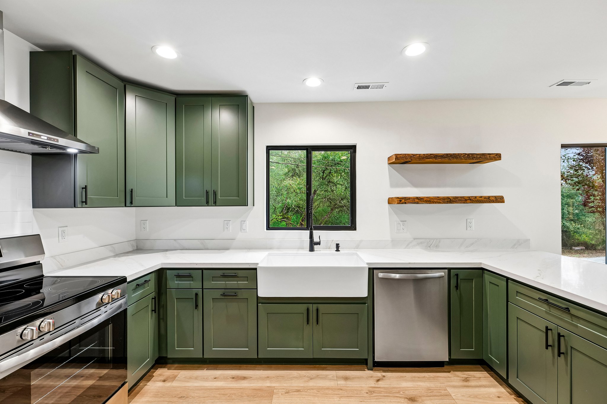 83rd Ave SE-S1610-021.jpg