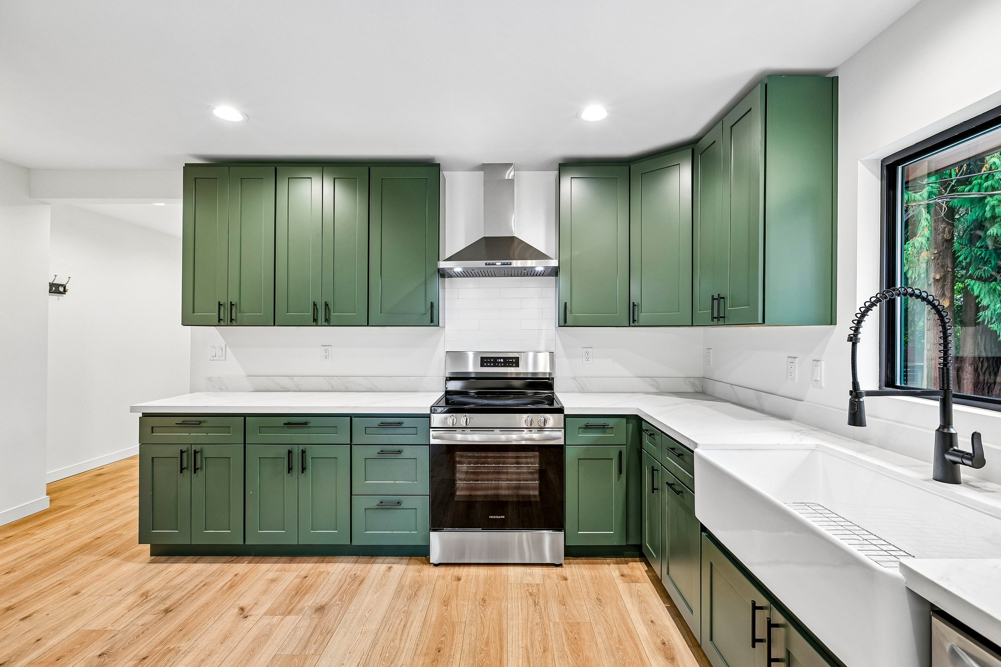 83rd Ave SE-S1610-024.jpg
