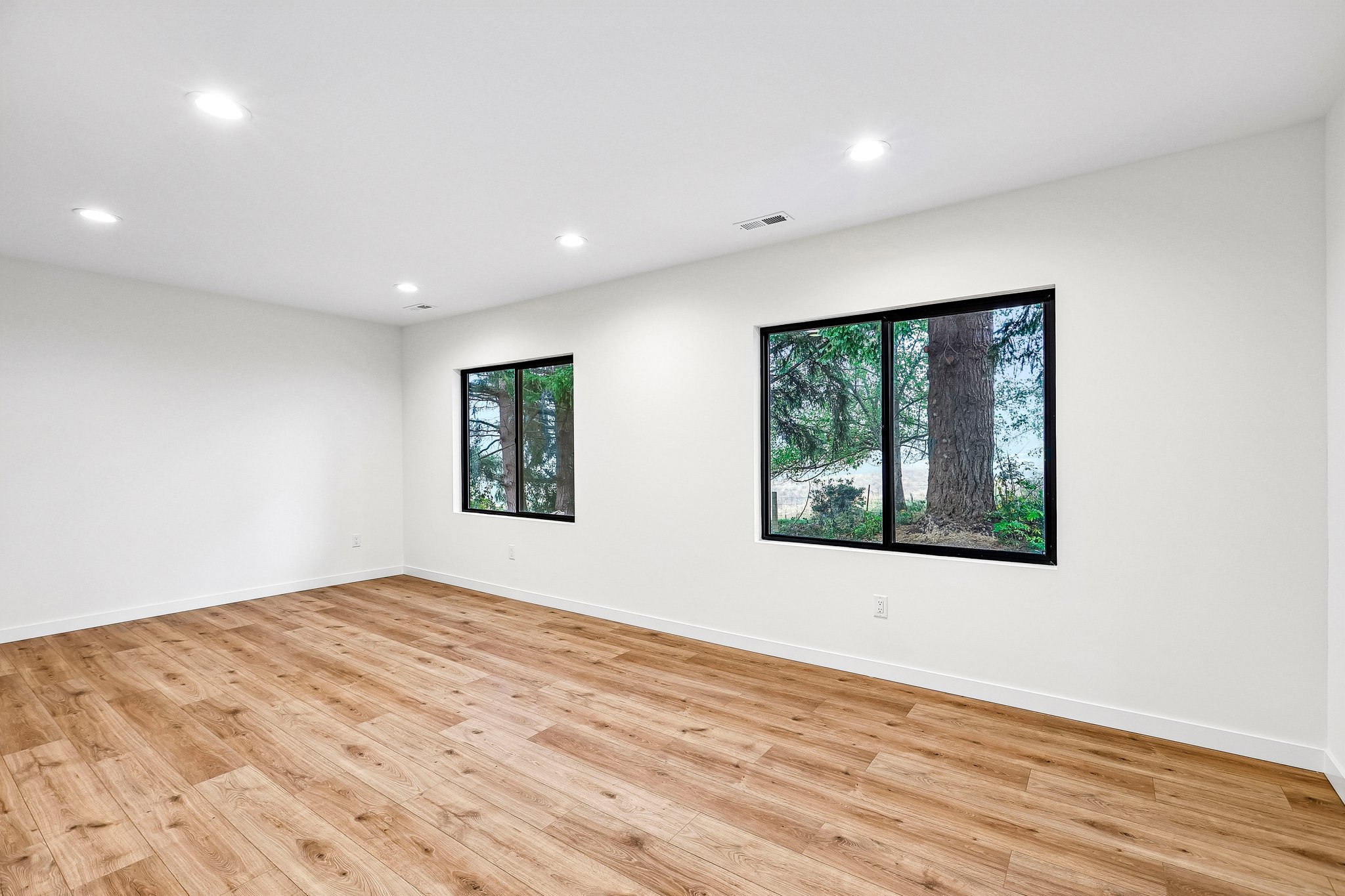 83rd Ave SE-S1610-031.jpg