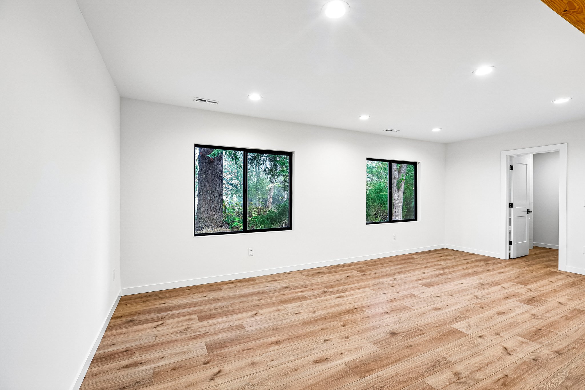 83rd Ave SE-S1610-034.jpg