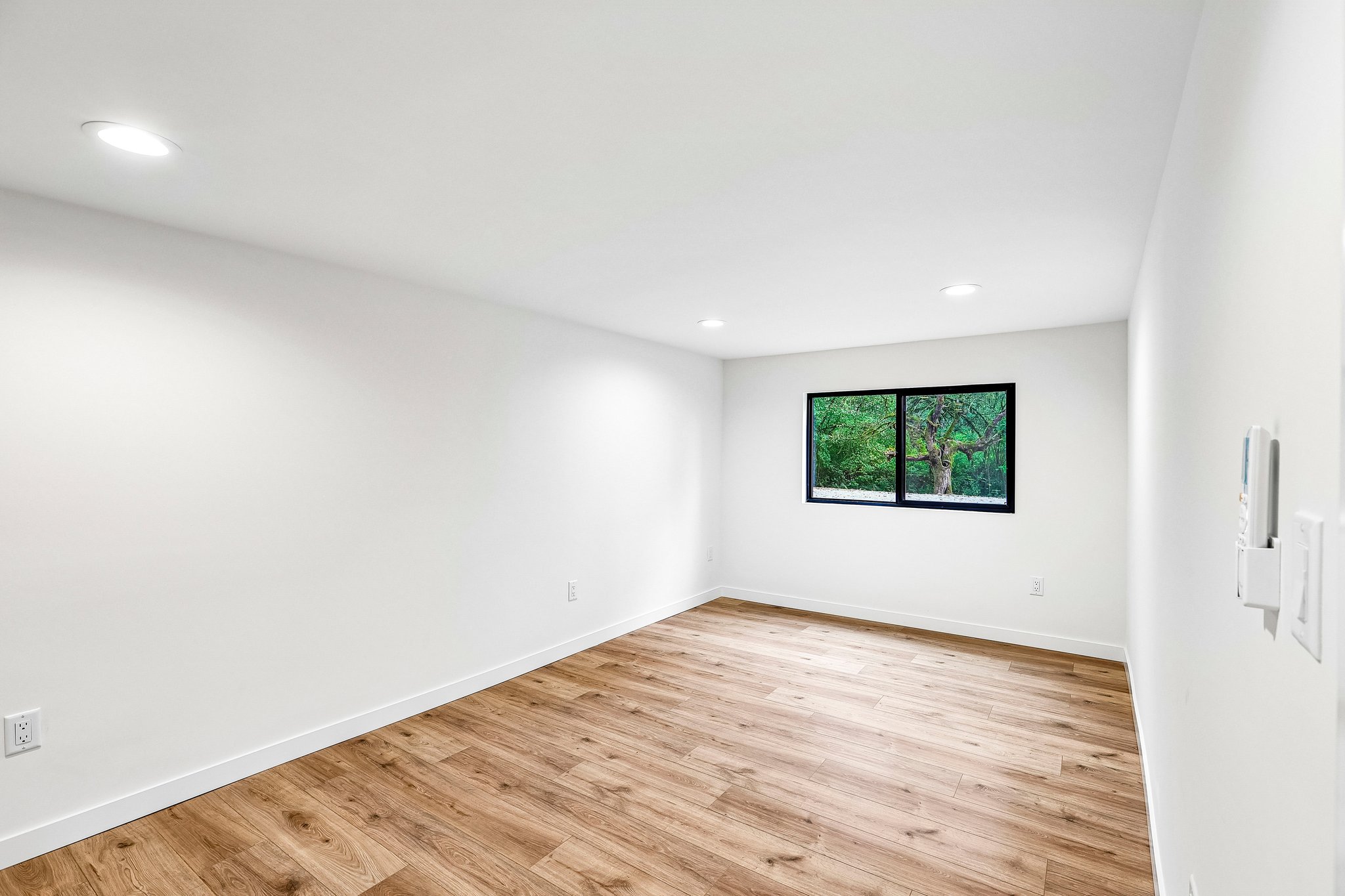 83rd Ave SE-S1610-045.jpg