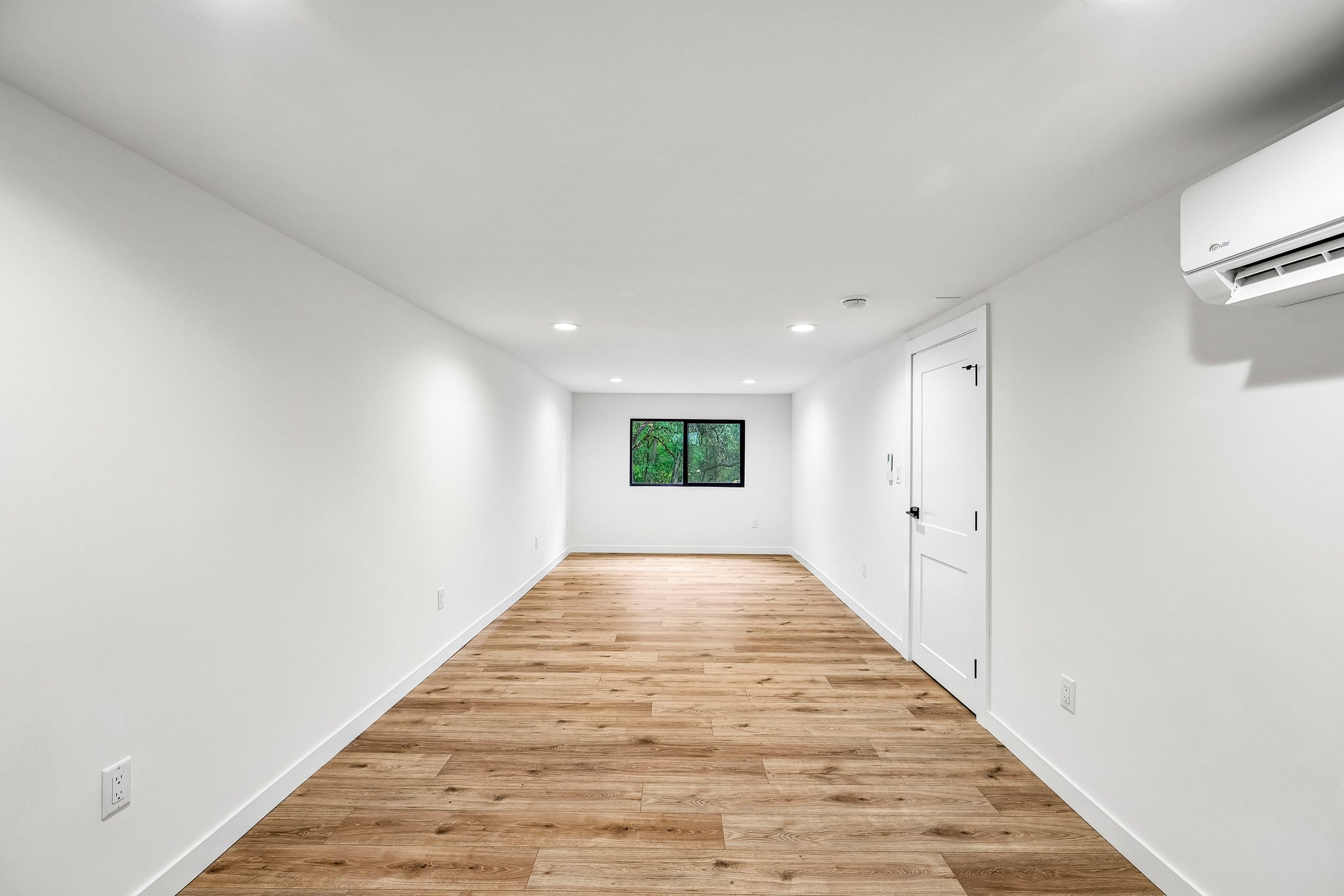 83rd Ave SE-S1610-051.jpg