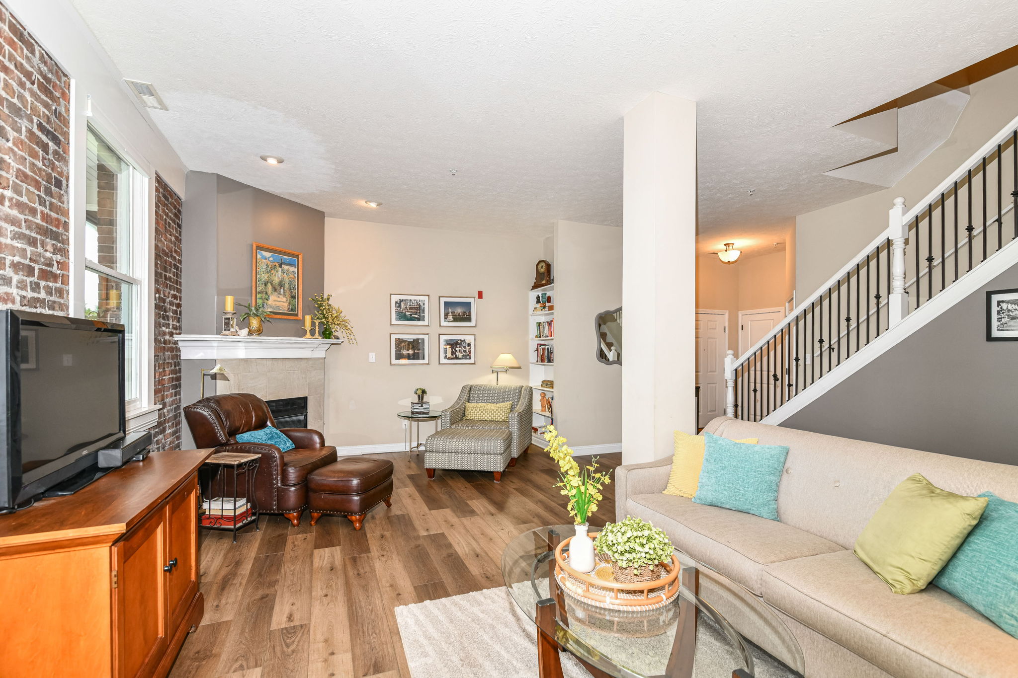 5813 Lawton Loop E Dr apt 6, Indianapolis, IN 46216 Indy Realty Pics