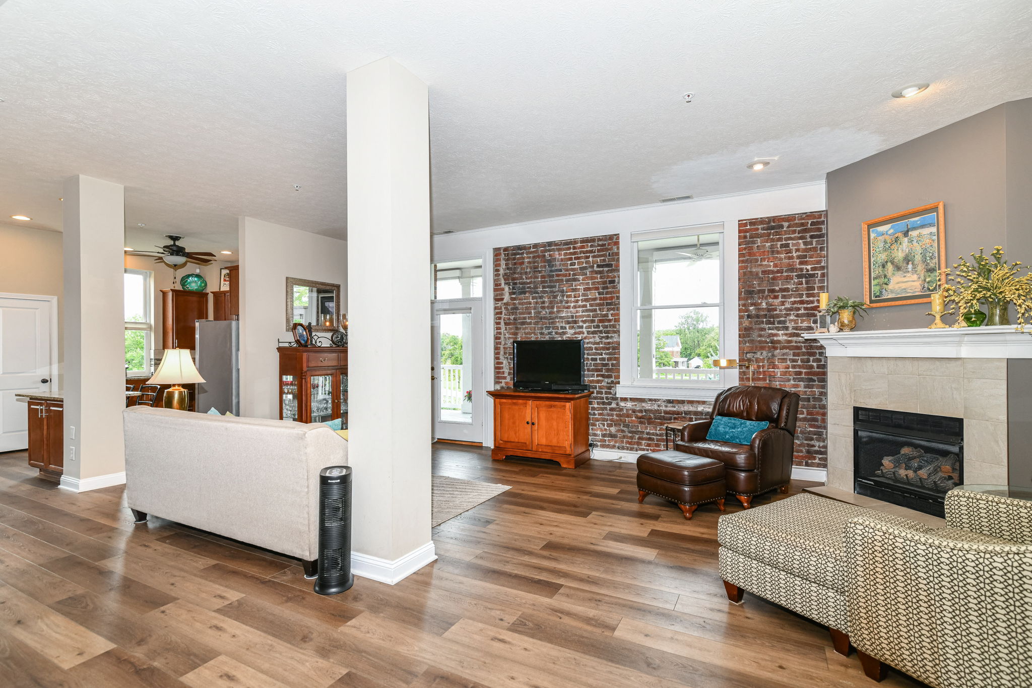 5813 Lawton Loop E Dr apt 6, Indianapolis, IN 46216 Indy Realty Pics