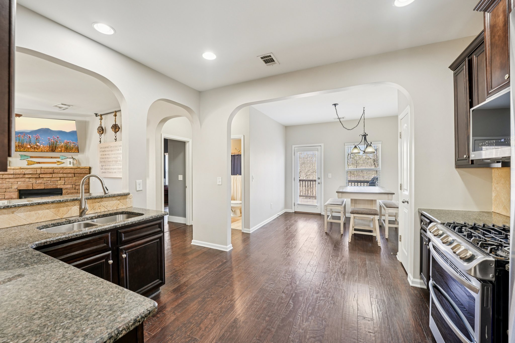 Crest Oak Way-S0702-017.jpg