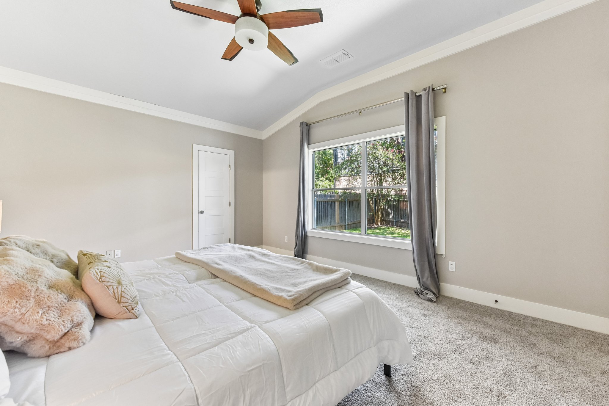 - 5815 Lomita Verde Cir-S1408-1-007.jpg