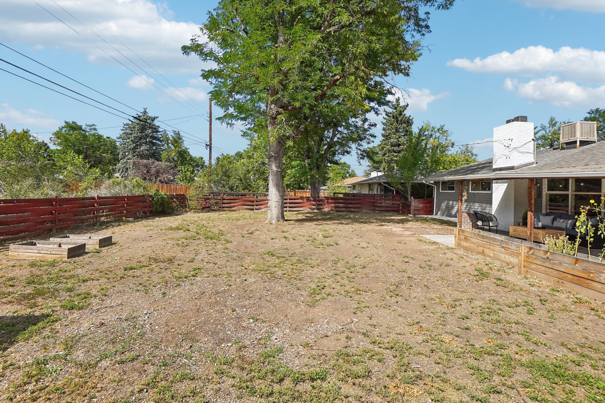 S Elati St-S1009-037.jpg