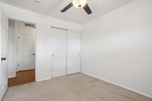 S Elati St-S1009-021.jpg