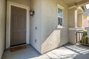 5816 Da Vinci Way, Sacramento, CA 95835, USA Photo 2