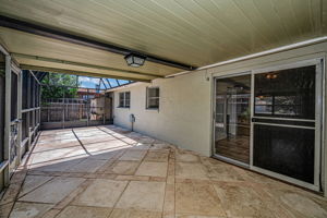 Lanai1