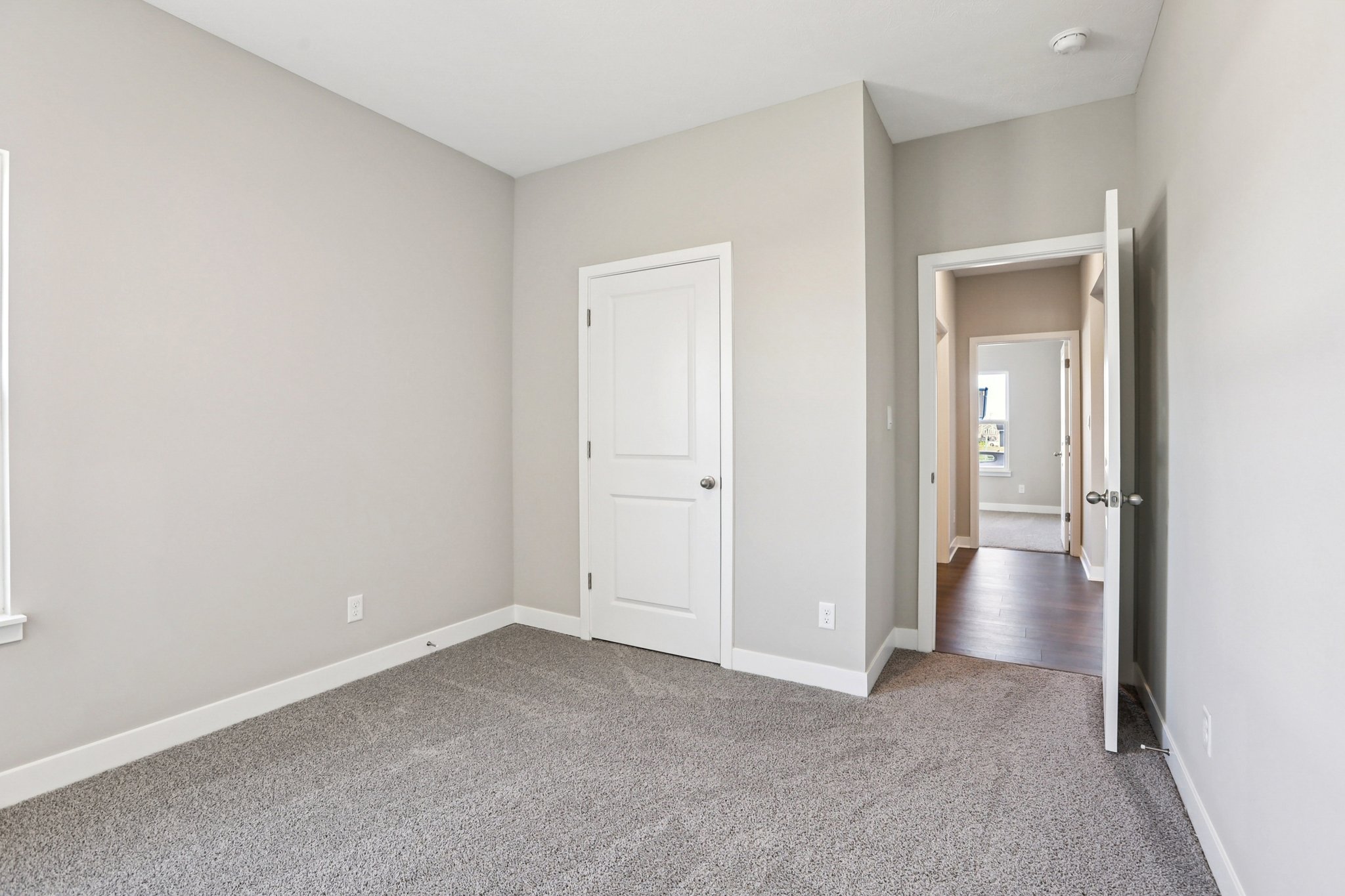 Crotal Ave-S1303-029.jpg