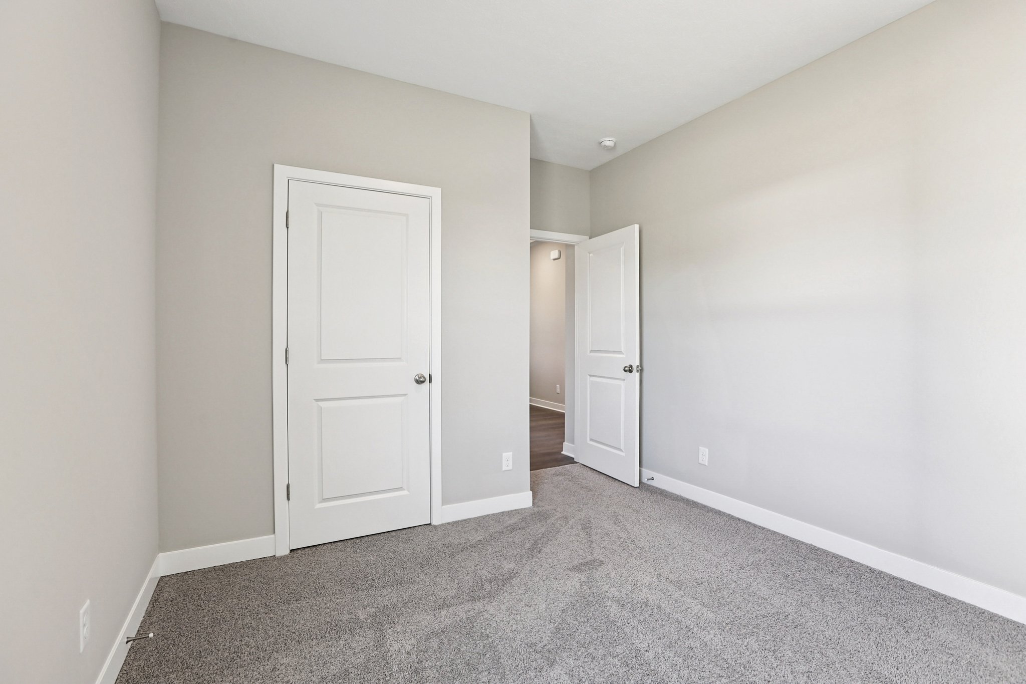 Crotal Ave-S1303-030.jpg