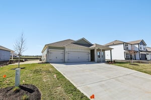 Crotal Ave-S1303-002.jpg