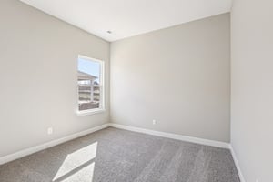 Crotal Ave-S1303-033.jpg