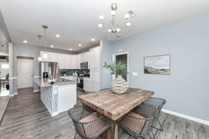 Kitchen & Breakfast Room
