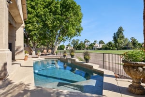 5819 W Abraham Ln - 008.jpg