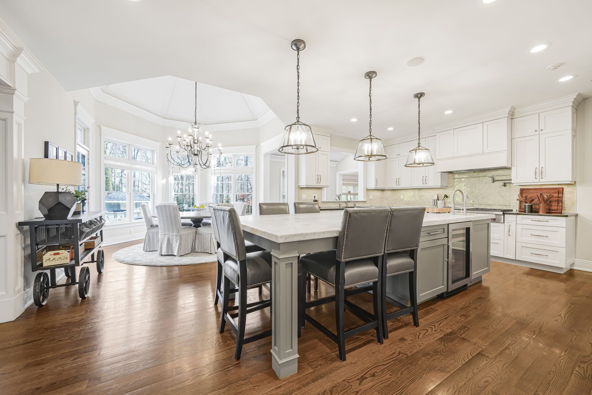 Kitchen with Eating Area
