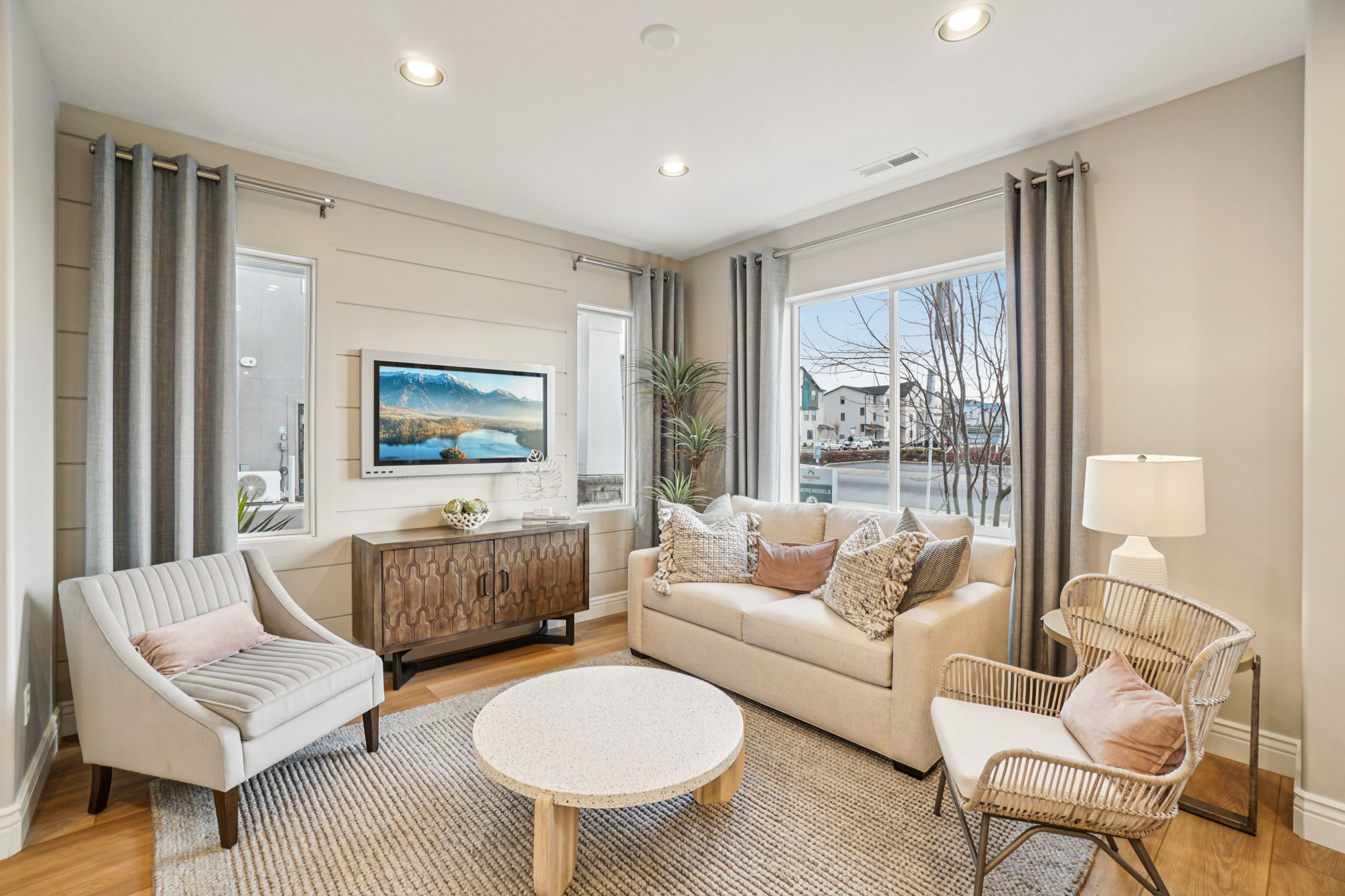 582 South 850 West-S0412-006