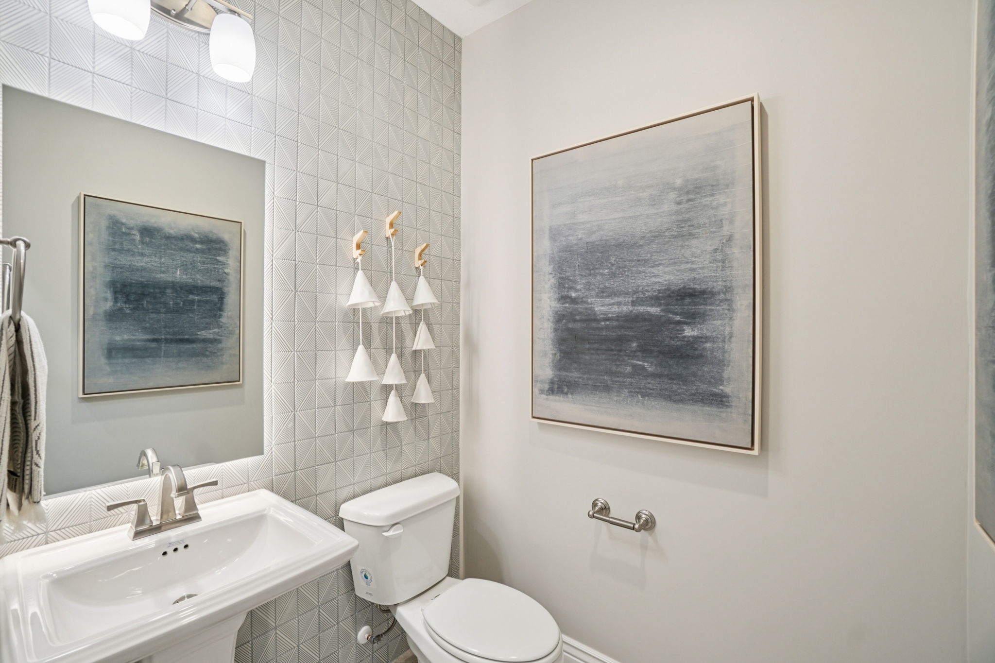 582 South 850 West-S0412-012