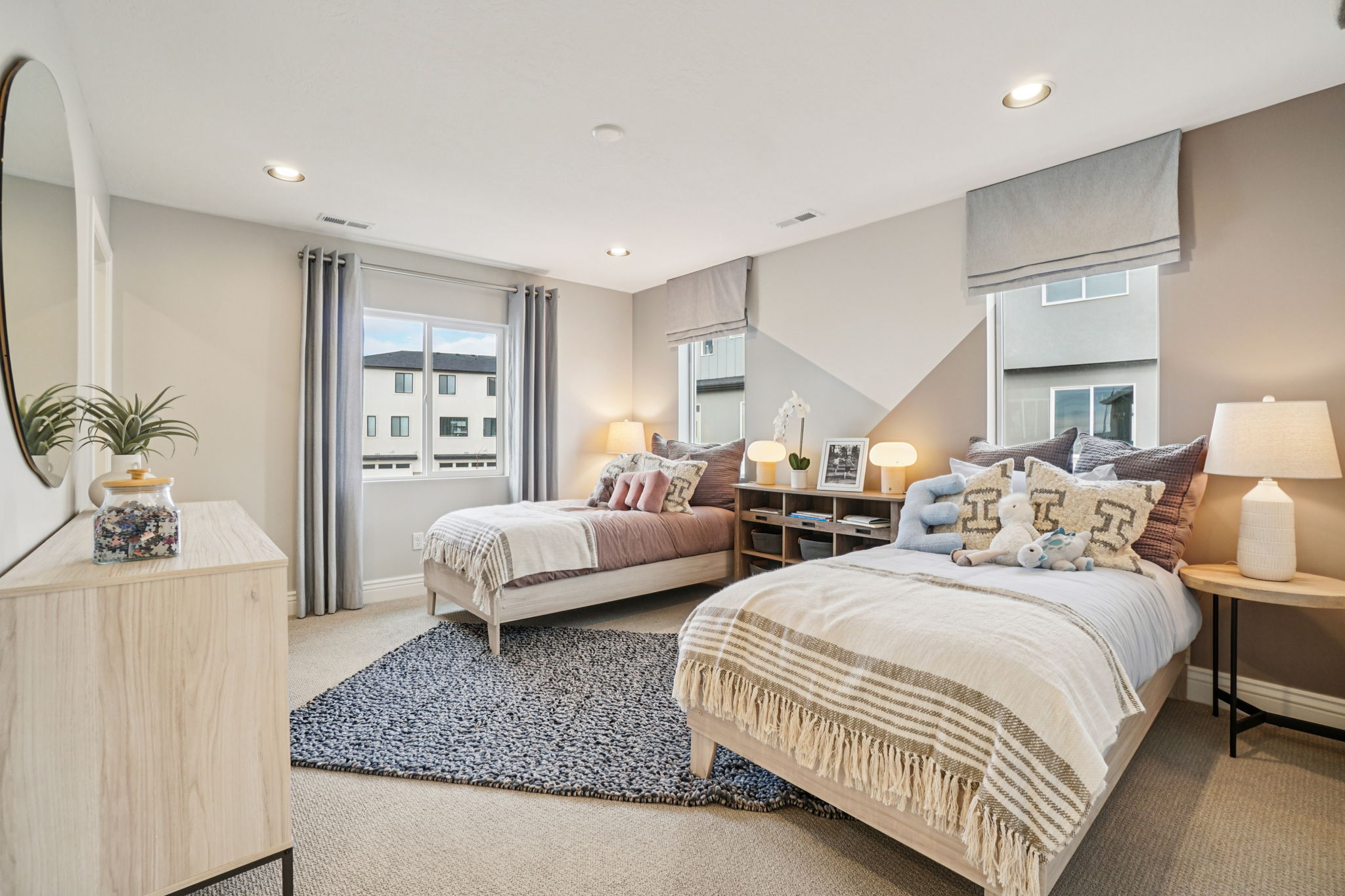 582 South 850 West-S0412-020