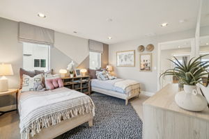 582 South 850 West-S0412-021