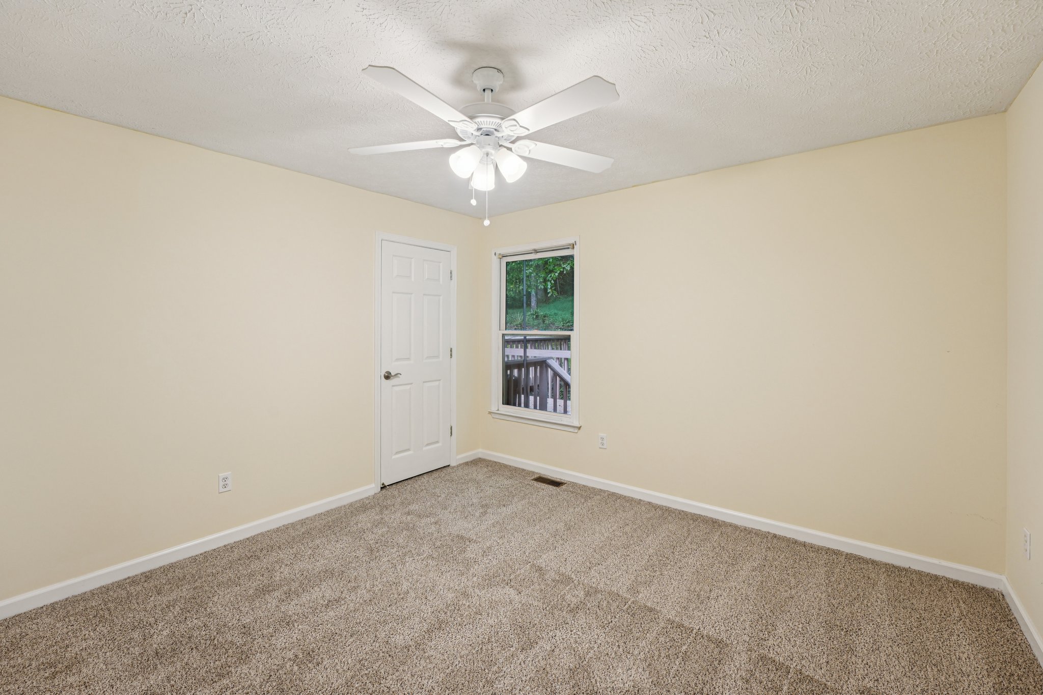 Elm Tree Dr NE-S2008-022.jpg