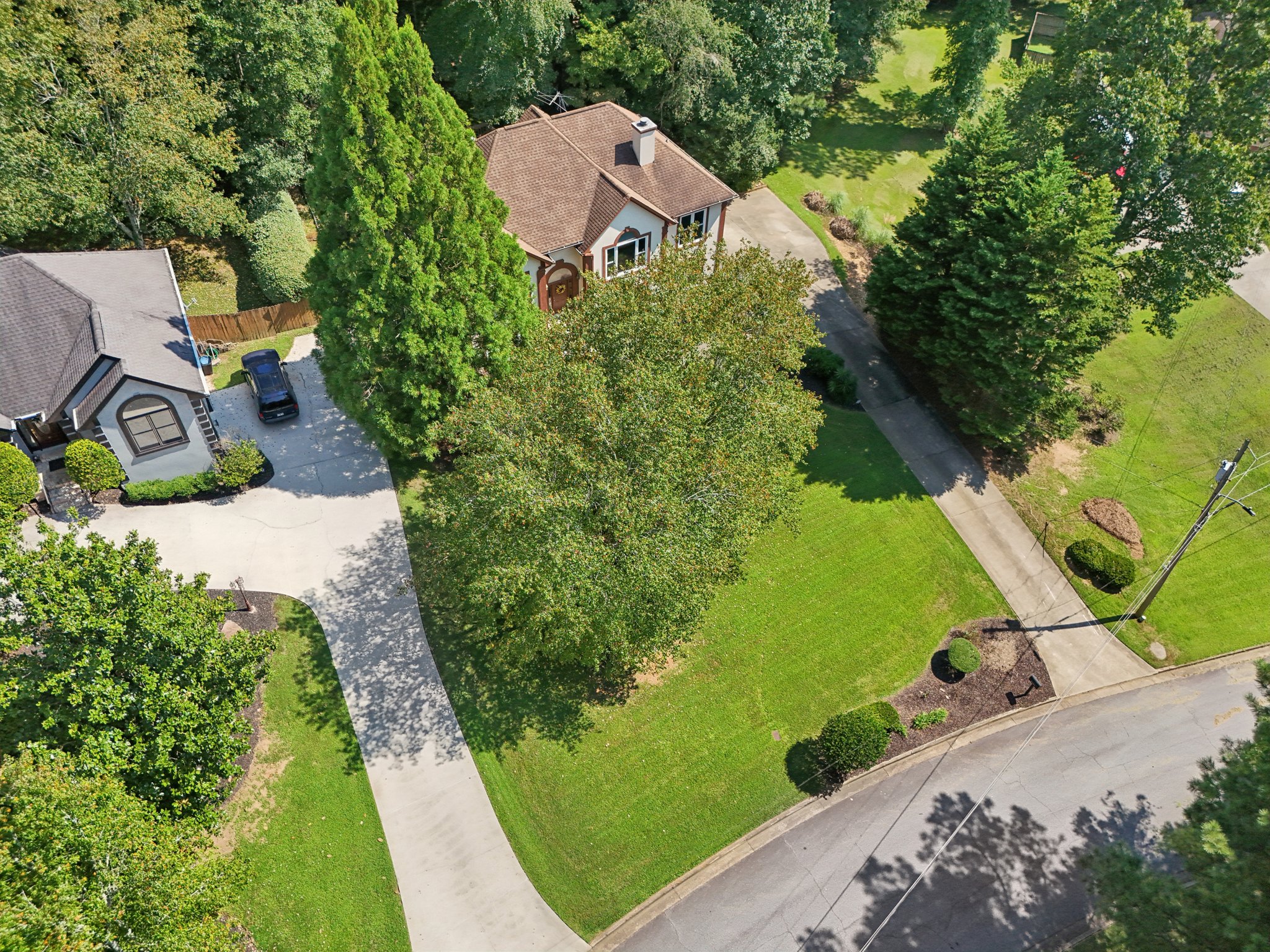 Elm Tree Dr NE-S2108-013.jpg