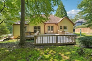 Elm Tree Dr NE-S2108-028.jpg