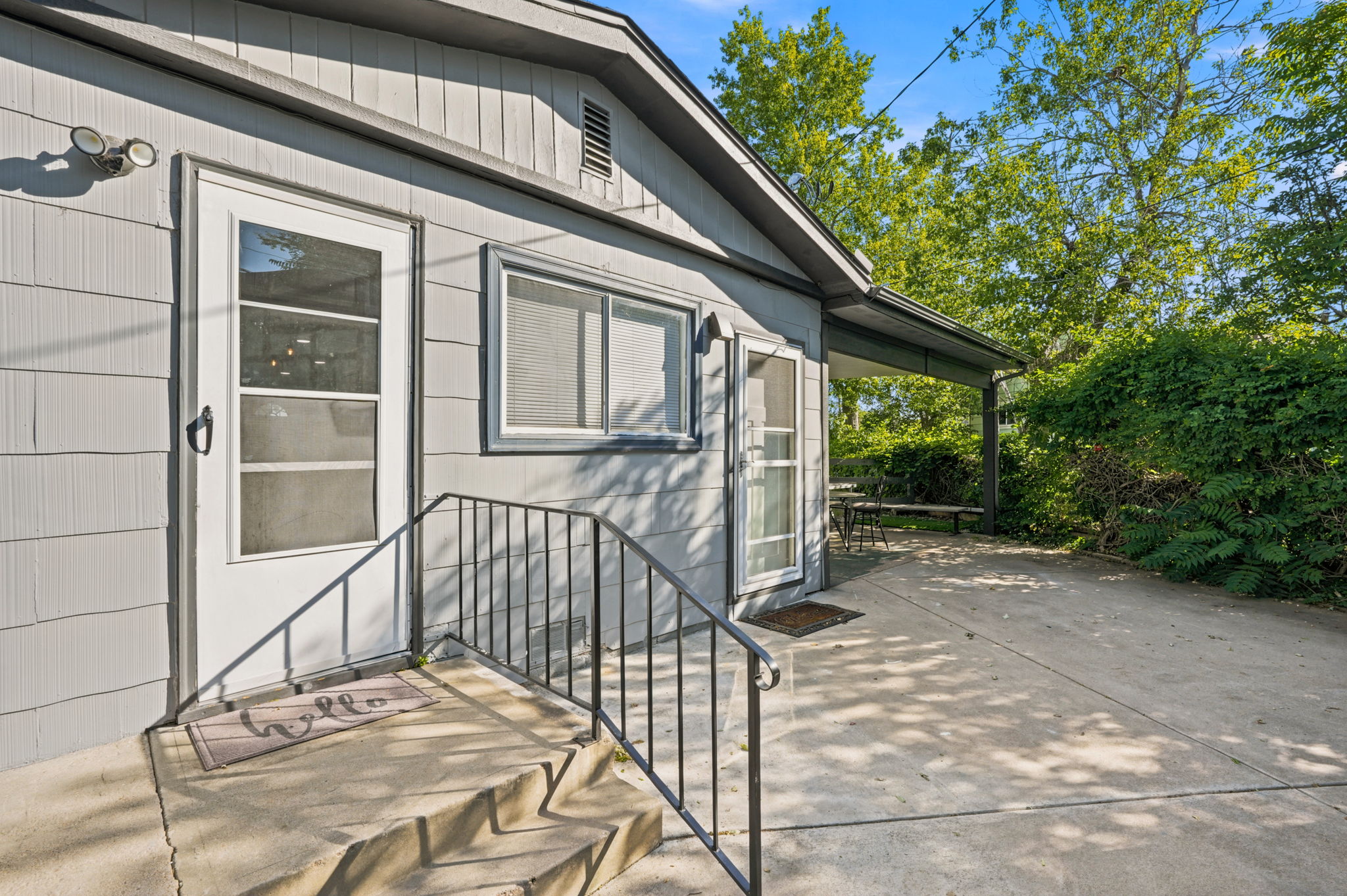 Photo 22