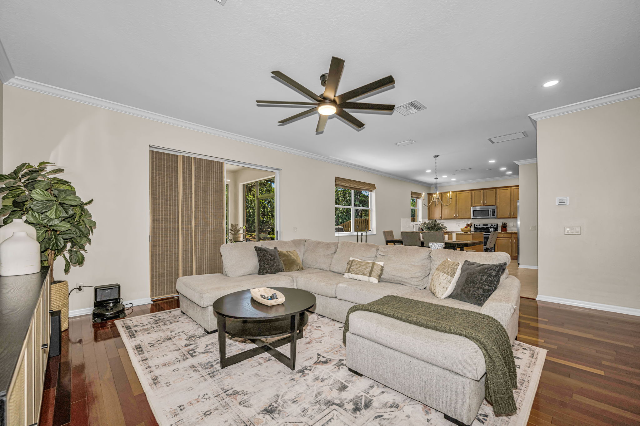 Family Room 4