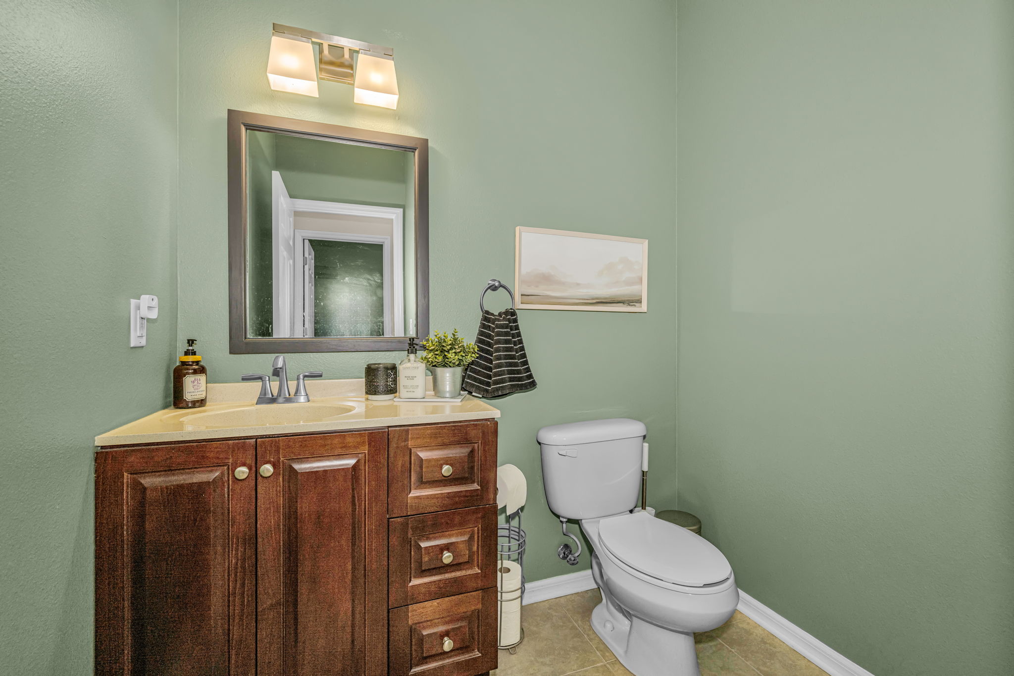 Lower Level Bathroom 3a