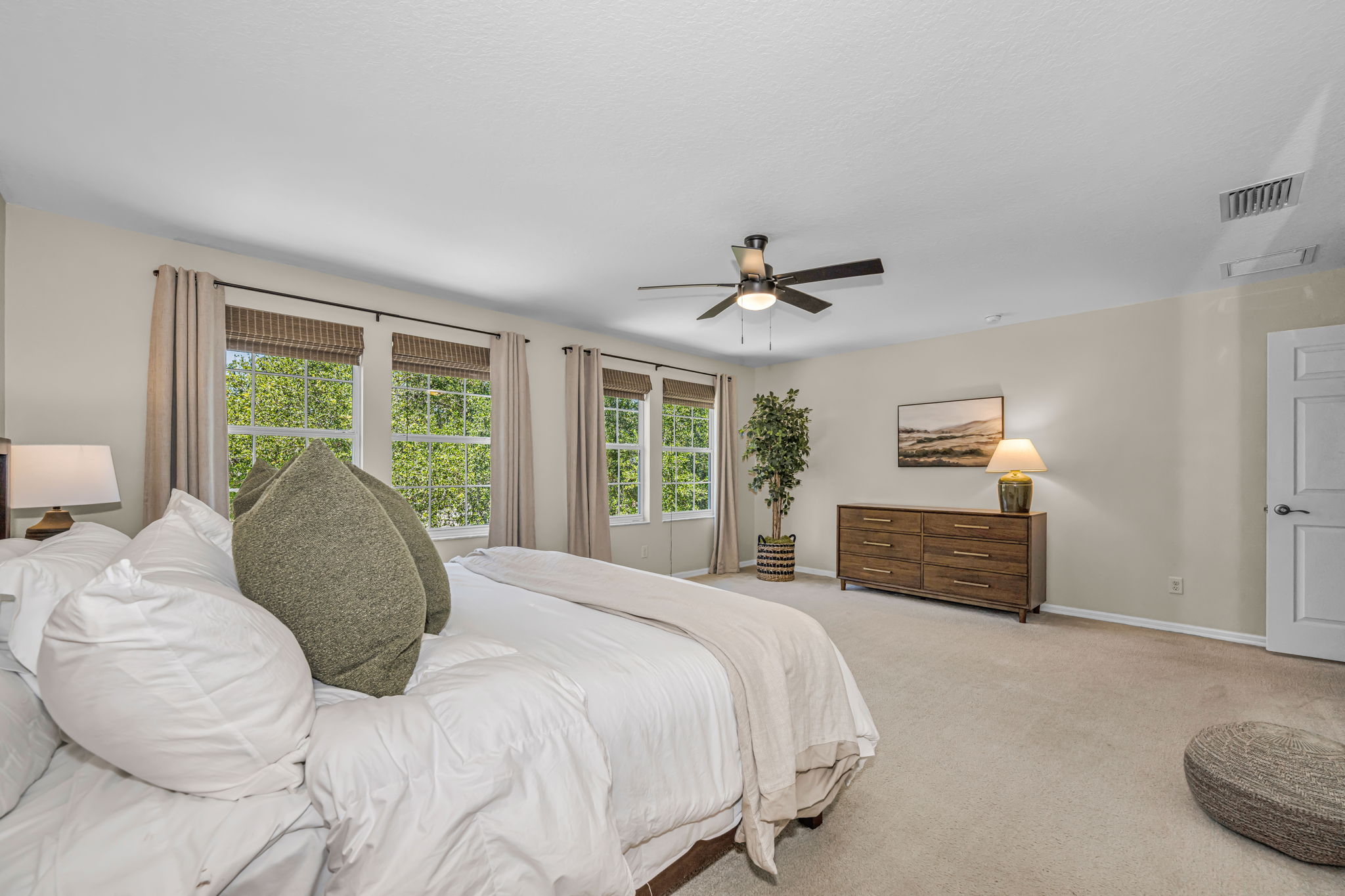 Upper Level Primary Bedroom 1b