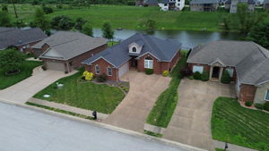  Photo 0