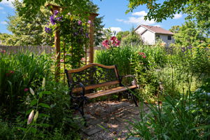  Photo 40