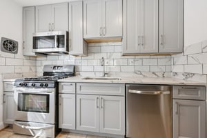 Fifer Dr-S2210-011.jpg
