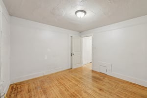 Avenal Ave-L0906-023.jpg