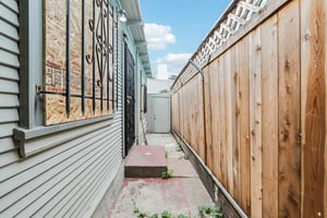 Avenal Ave-L0906-025.jpg
