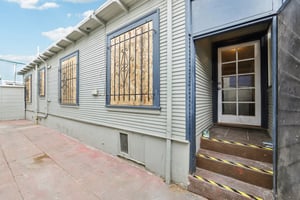 Avenal Ave-L0906-028.jpg