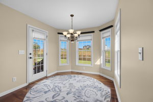 BREAKFAST NOOK (ALL WINDOW TREATMENTS INCLUDED)