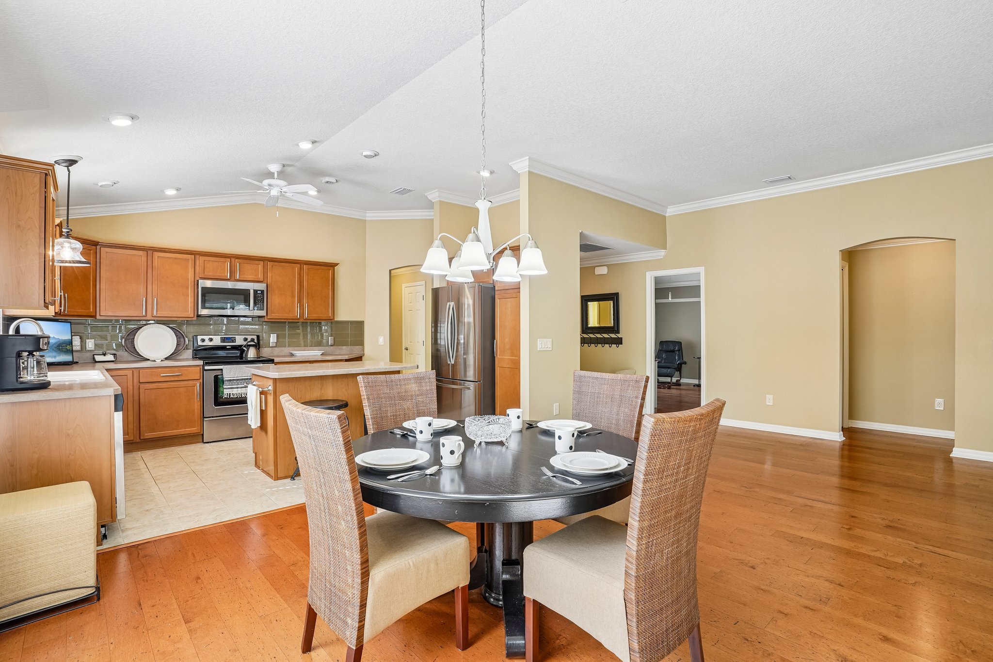 Arteaga Way-S1908-012.jpg