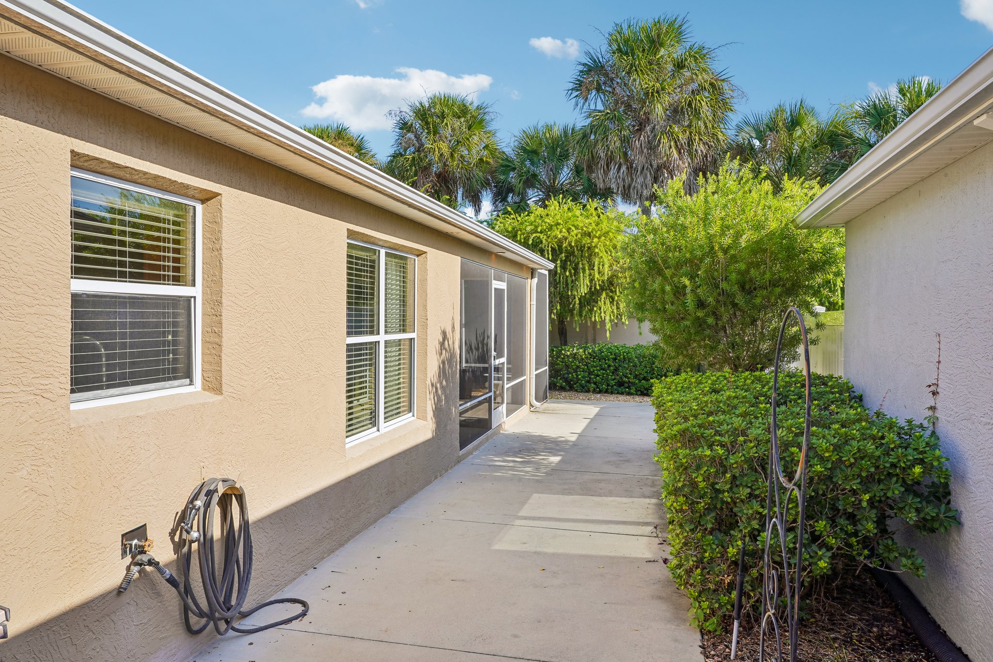 Arteaga Way-S1908-036.jpg