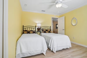 Arteaga Way-S1908-030.jpg